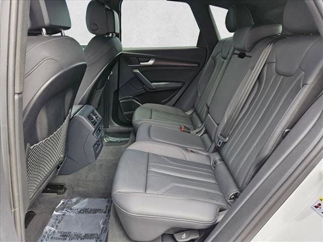 Certified 2025 Audi Q5 e Premium Plus w/ Premium Plus Package image 24