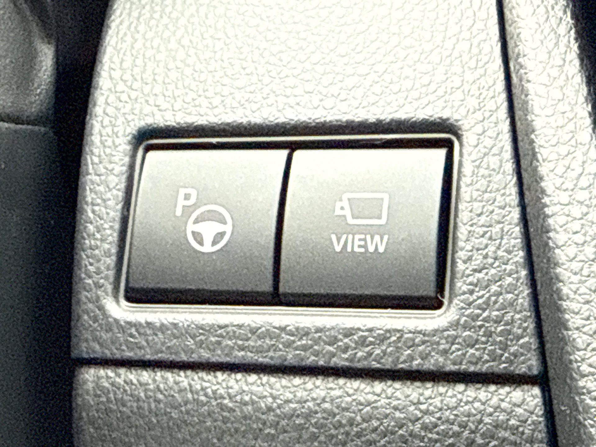 New 2026 Toyota Prius Plug-In Hybrid FWD image 27