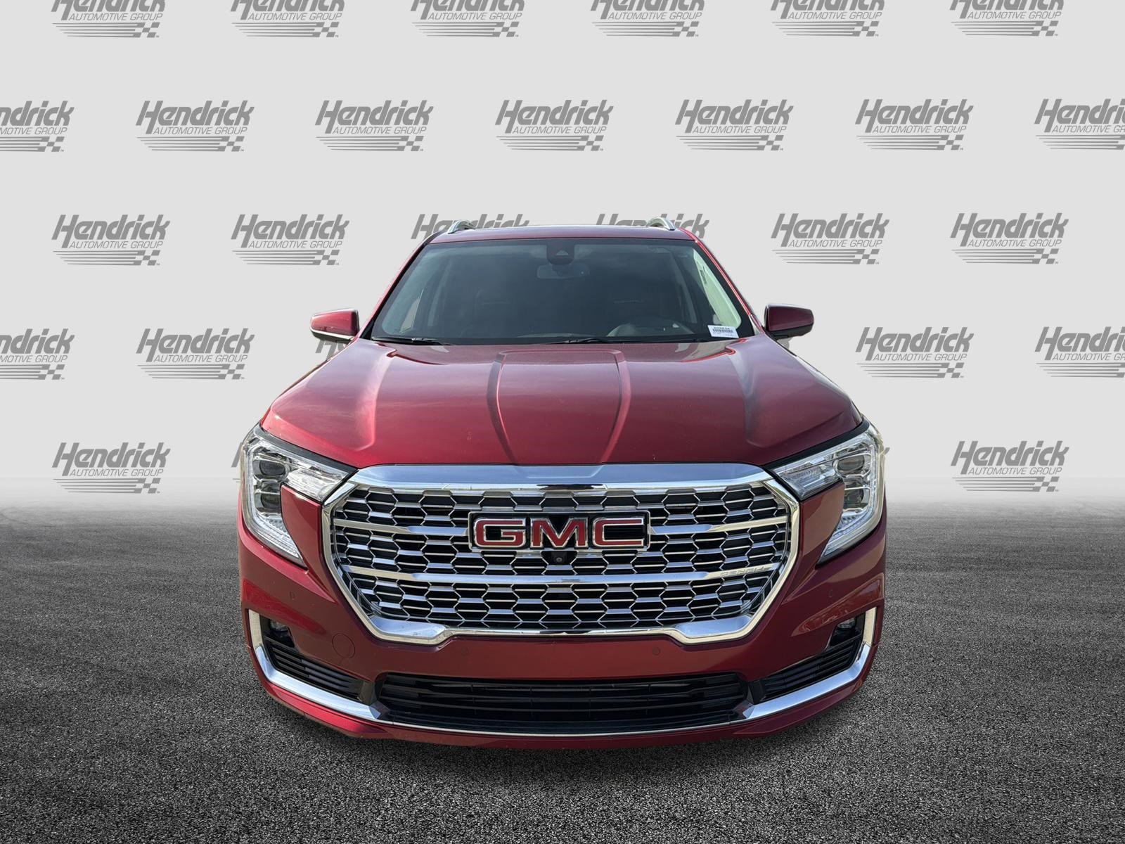 Used 2024 GMC Terrain Denali w/ Denali Premium Package image 7
