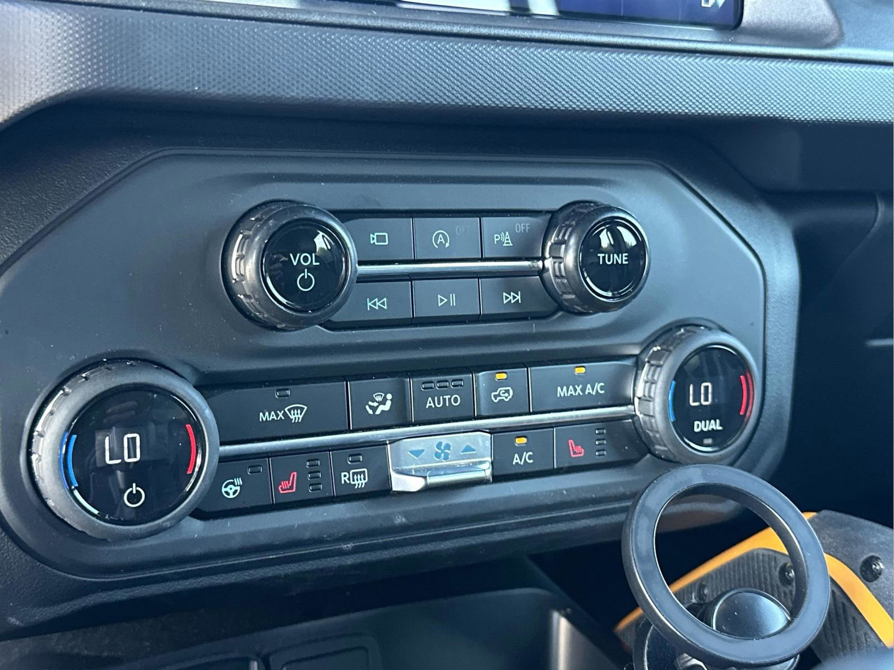 Used 2024 Ford Bronco Badlands image 23