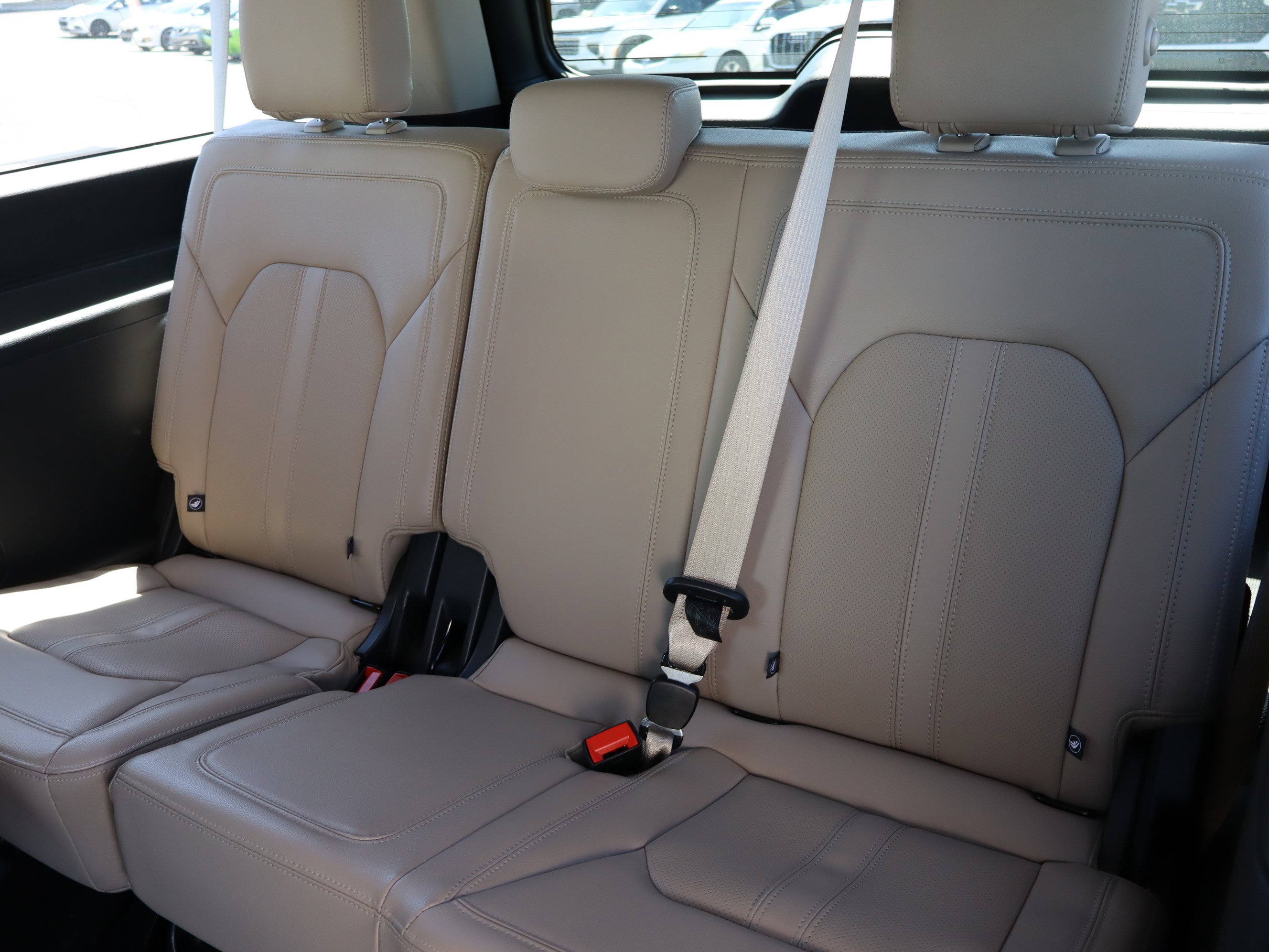 Used 2024 Ford Expedition Max Limited AWD/4WD image 35