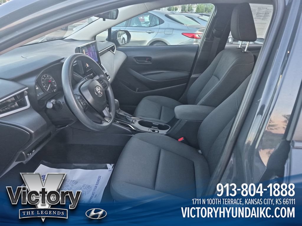Used 2024 Toyota Corolla LE FWD image 9