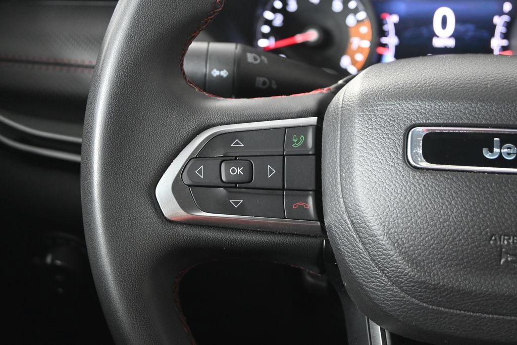 Used 2024 Jeep Compass Trailhawk AWD/4WD image 34