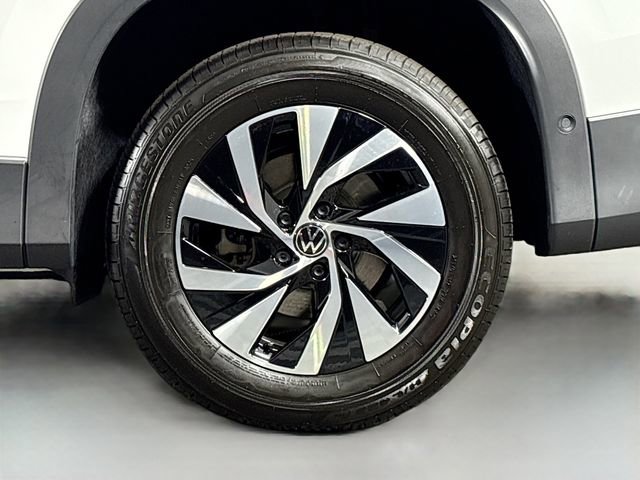 New 2025 Volkswagen Tiguan S image 32