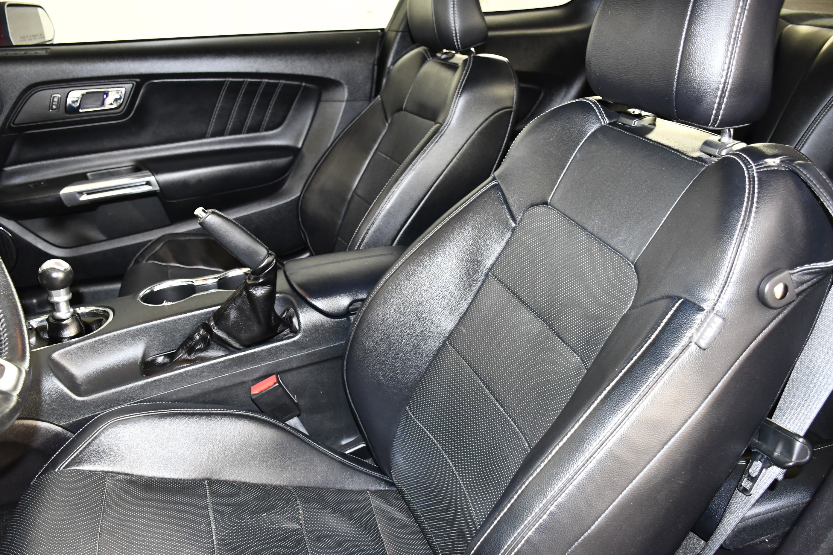 Used 2016 Ford Mustang Premium w/ Equipment Group 201A image 41