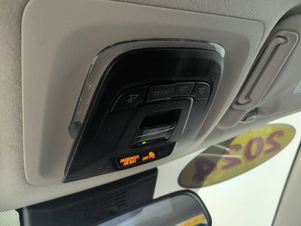 Used 2024 Toyota Corolla LE FWD image 30