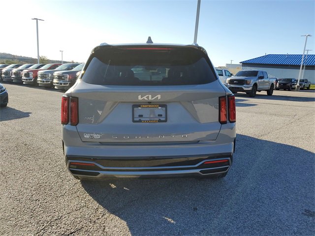 Used 2022 Kia Sorento SX image 5