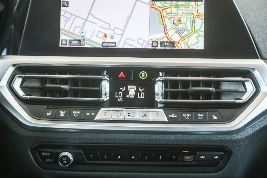 Used 2023 BMW 430i Coupe w/ Convenience Package RWD image 10