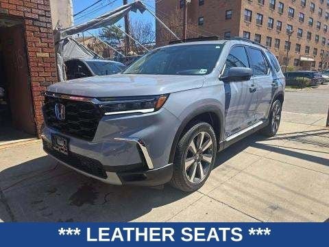 Used 2023 Honda Pilot Elite image 3