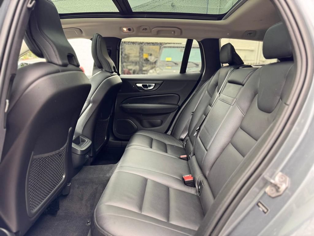 Used 2021 Volvo V60 T5 Cross Country w/ Climate Package AWD/4WD image 23