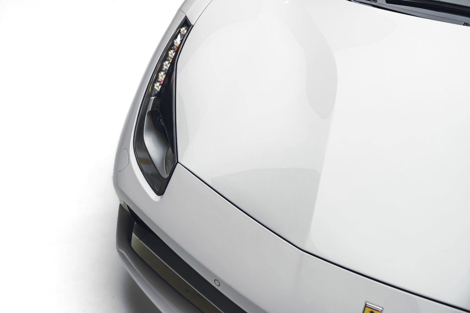 Used 2018 Ferrari 488 GTB RWD image 11