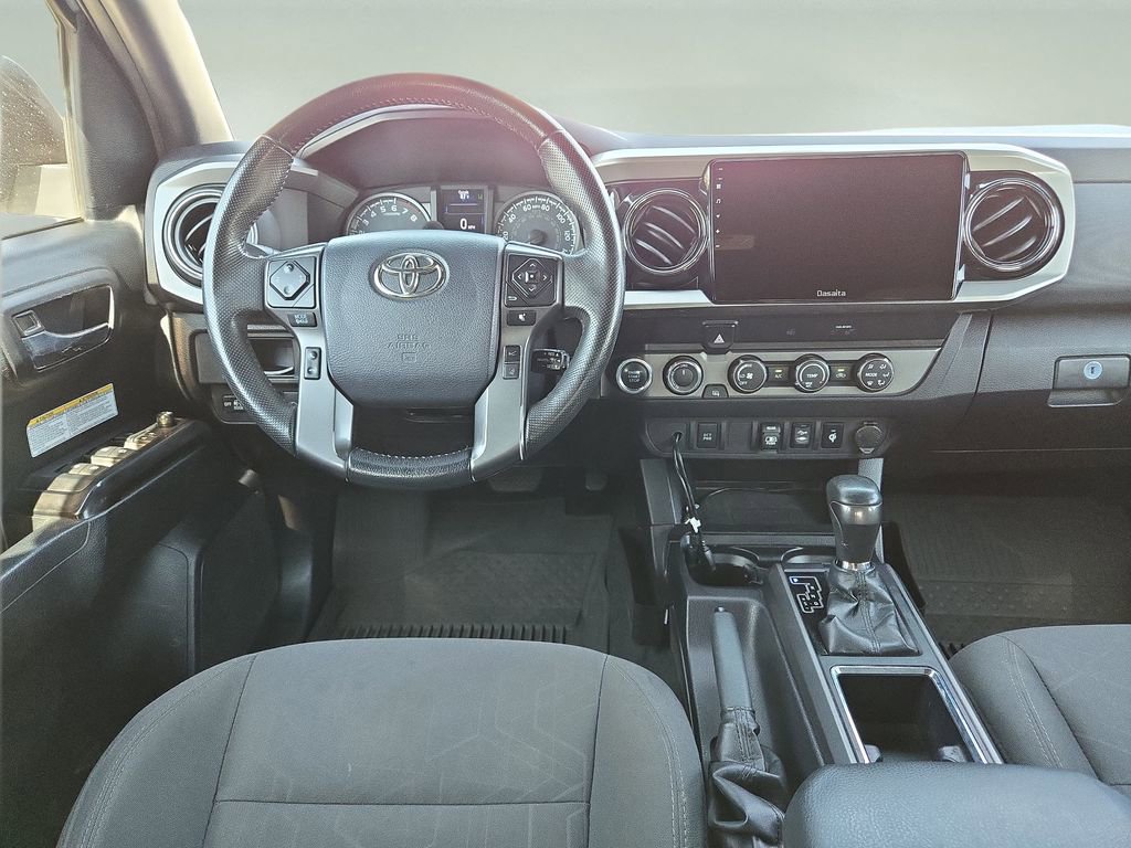 Used 2019 Toyota Tacoma TRD Off-Road AWD/4WD image 10