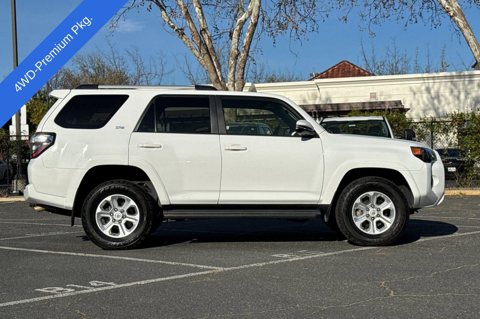 Used 2024 Toyota 4Runner SR5 Premium image 3