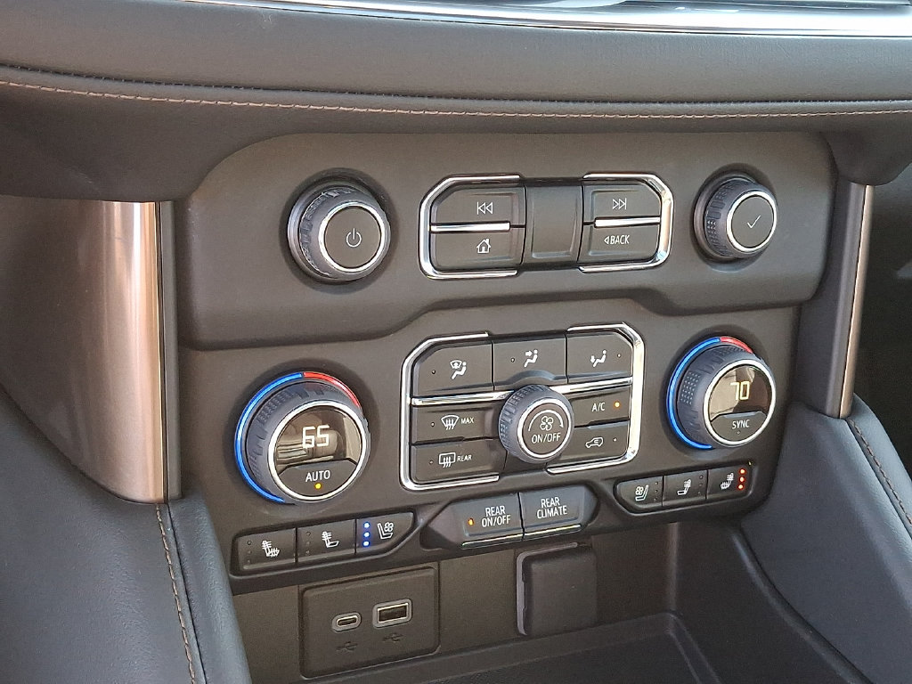 Used 2023 Chevrolet Tahoe High Country w/ LPO, Illumination Package AWD/4WD image 17