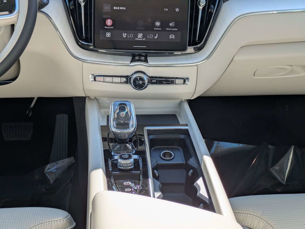 Used 2026 Volvo XC60 B5 Ultra w/ Protection Package Premier AWD/4WD image 20