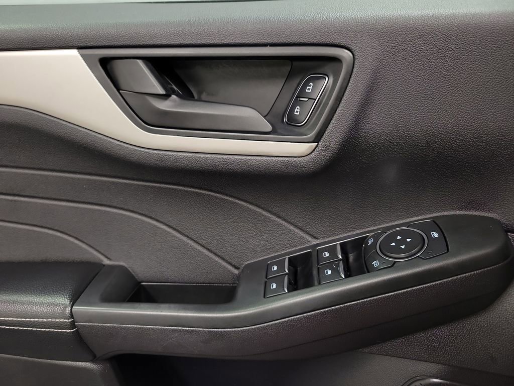 Used 2022 Ford Escape SE w/ Convenience Package image 19