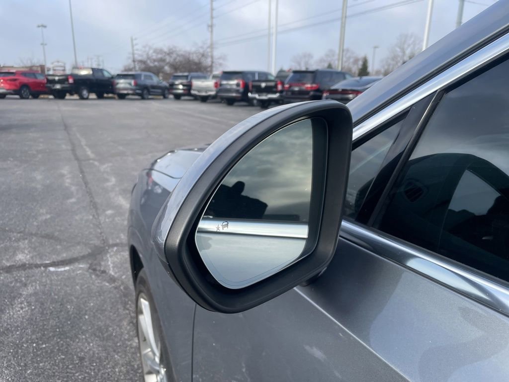 Used 2022 Buick Envision Avenir w/ Safety Package image 13