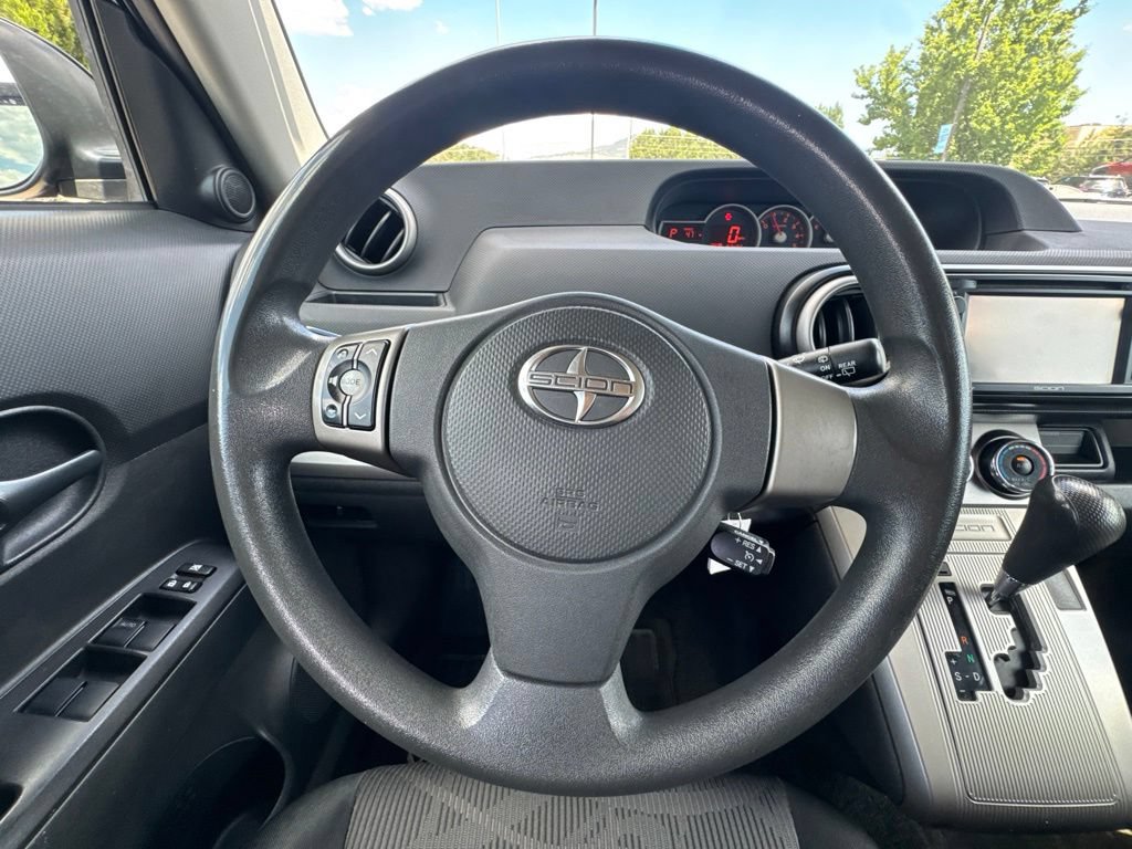Used 2014 Scion xB FWD image 21