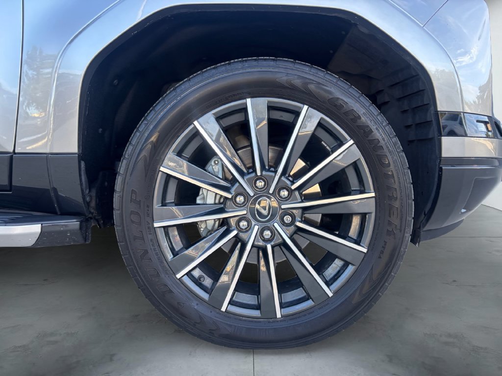 Used 2024 Lexus GX 550 w/ Accessory Package (Z1) AWD/4WD image 16