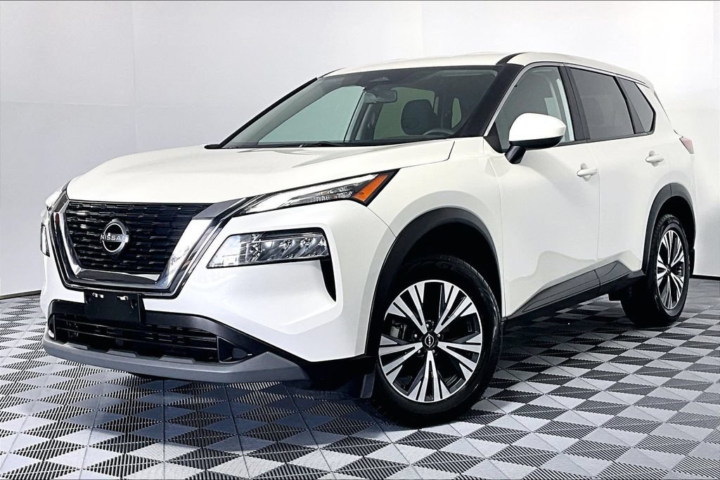 Used 2023 Nissan Rogue SV AWD/4WD image 2