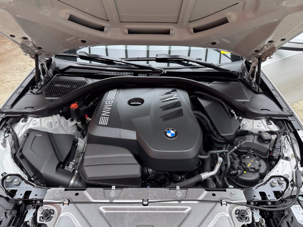 Certified 2025 BMW 330i xDrive Sedan w/ Premium Package AWD/4WD image 26