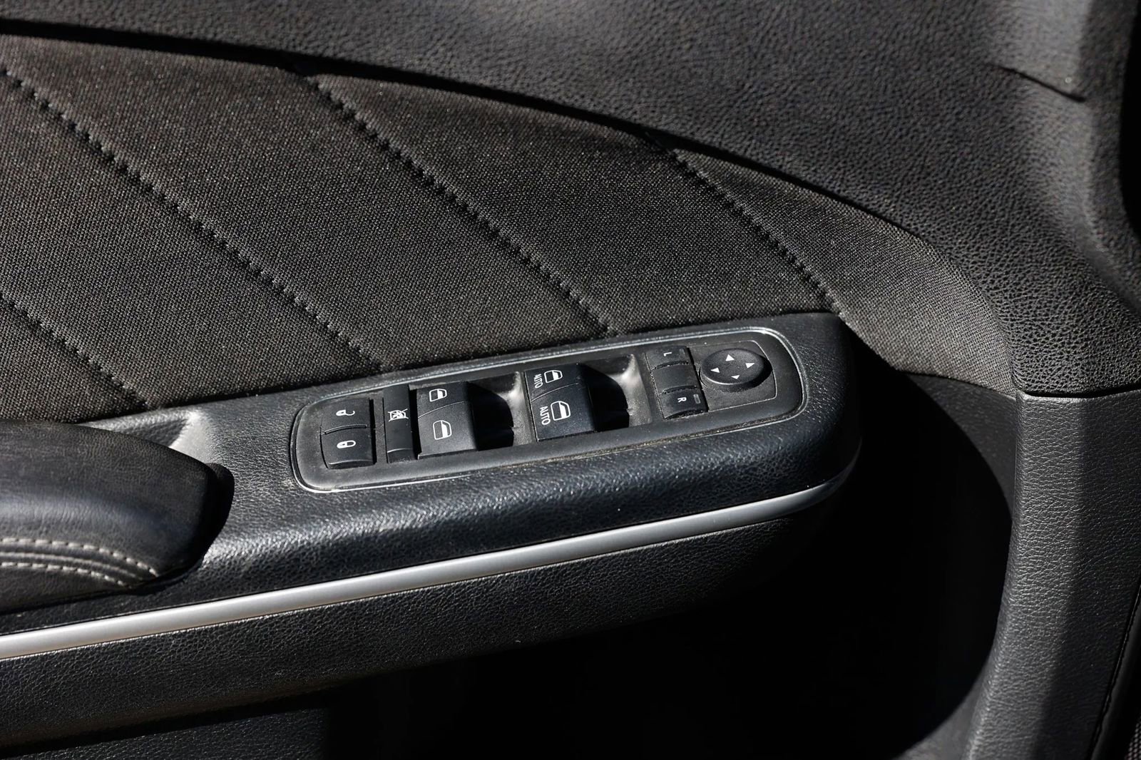 Used 2017 Dodge Charger R/T Scat Pack RWD image 40