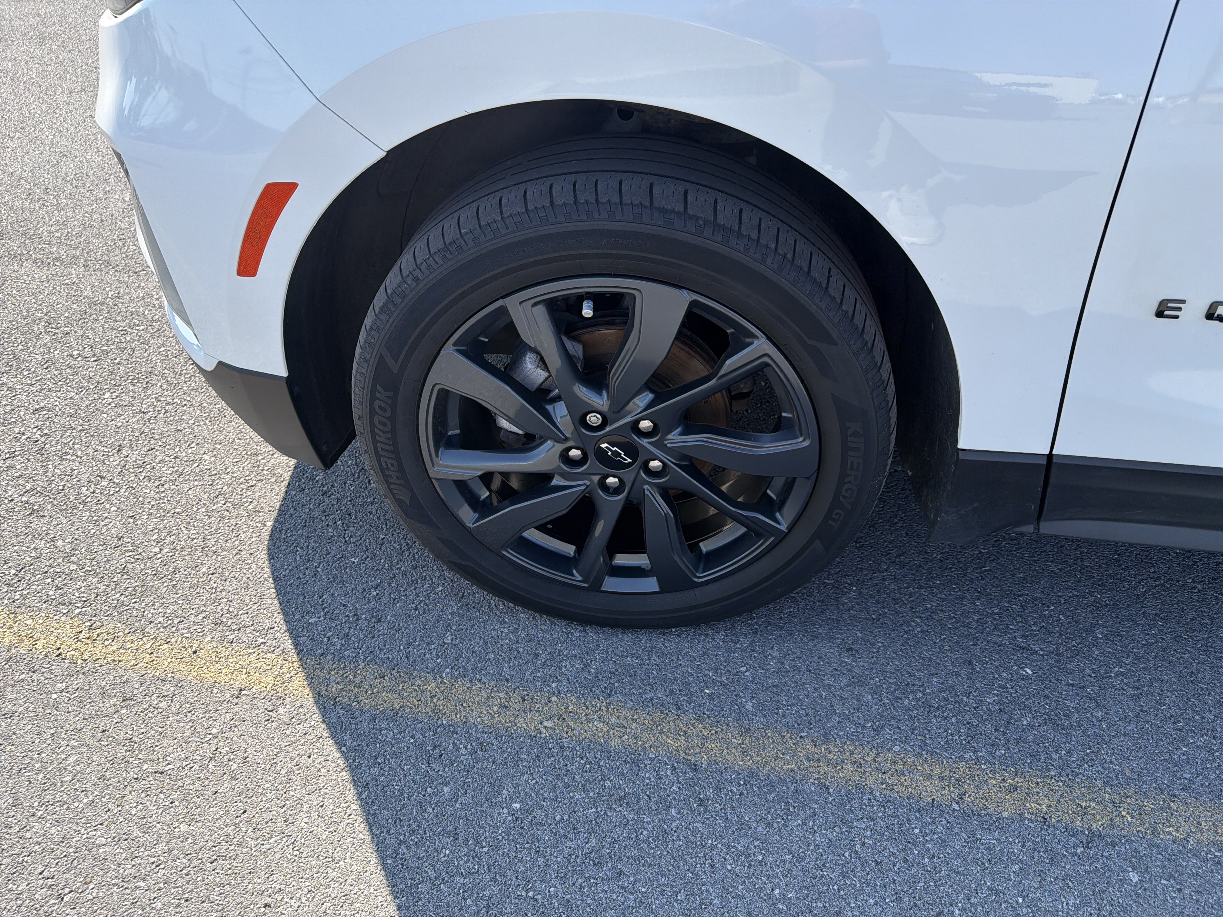 Used 2024 Chevrolet Equinox RS w/ LPO, Floor Liner Package AWD/4WD image 16