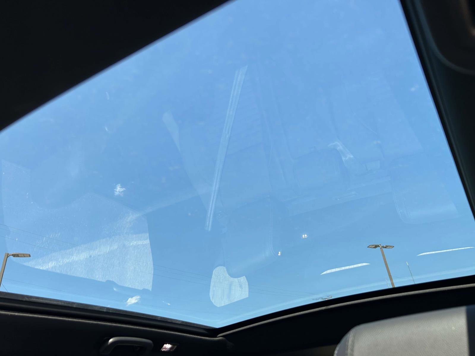 Used 2025 Land Rover Discovery Sport Dynamic SE image 11