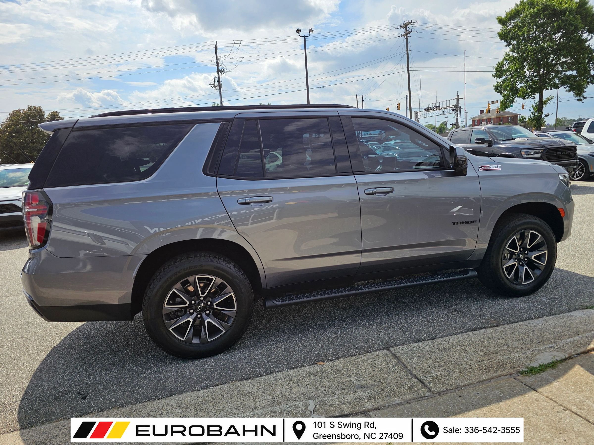 Used 2022 Chevrolet Tahoe Z71 w/ Z71 Off-Road Package AWD/4WD image 12
