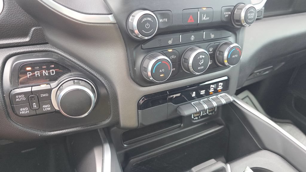 Used 2022 RAM 1500 Big Horn AWD/4WD image 19