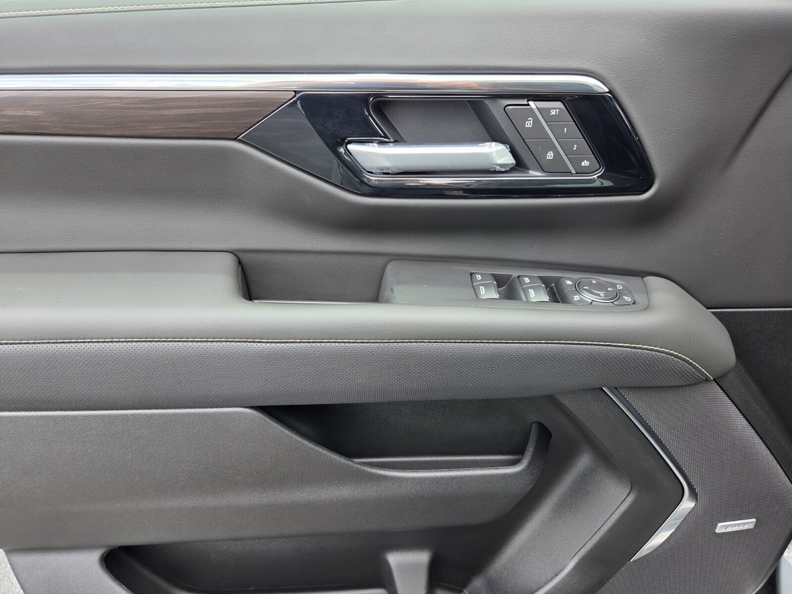 New 2026 Chevrolet Tahoe Premier AWD/4WD image 13