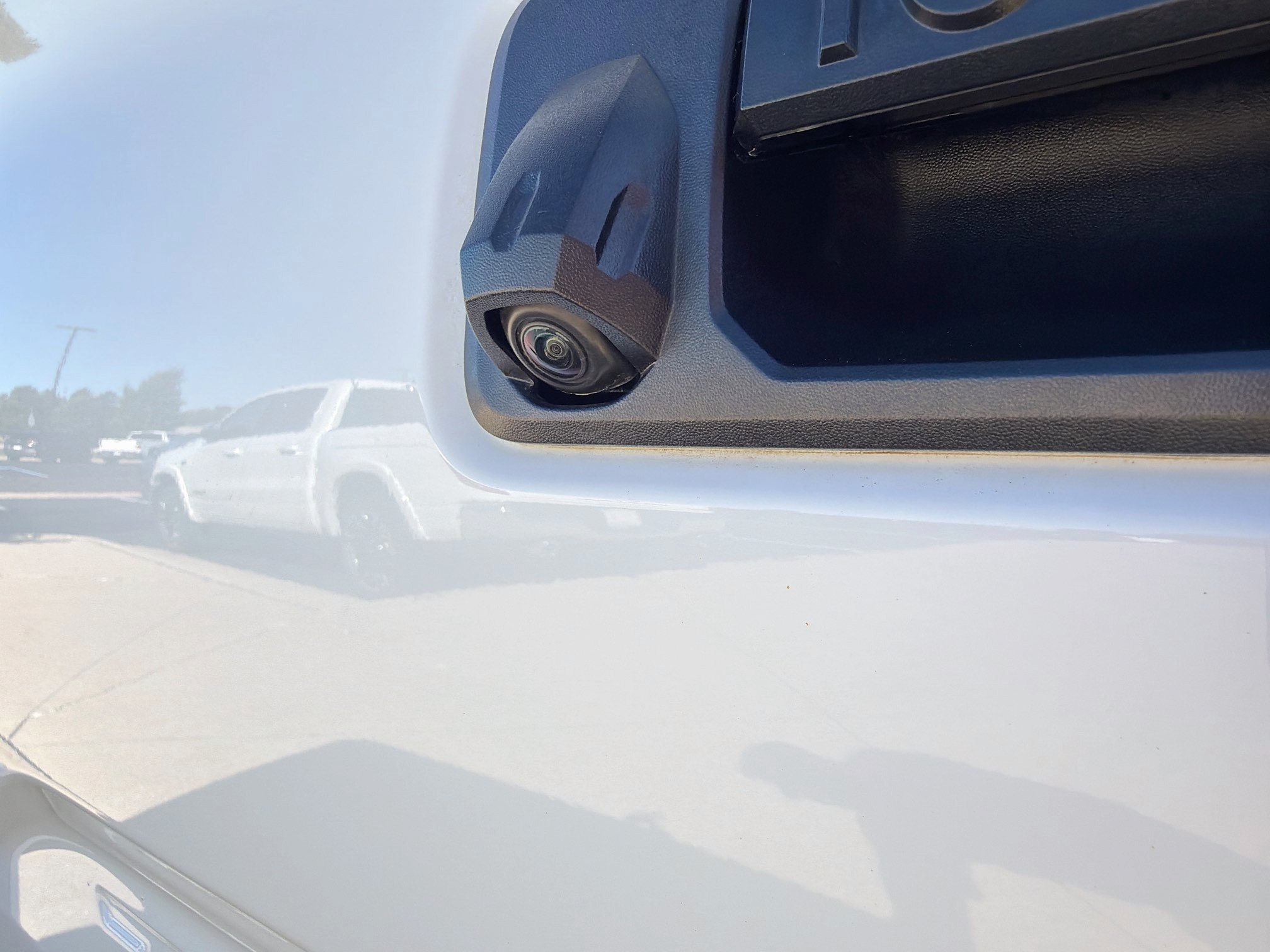 Certified 2023 Toyota Tacoma SR5 w/ Technology Package AWD/4WD image 8