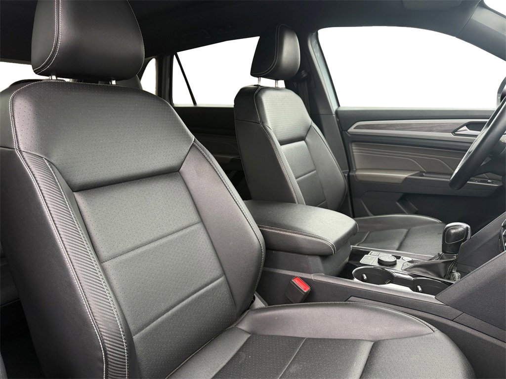 Used 2022 Volkswagen Atlas Cross Sport SE image 15