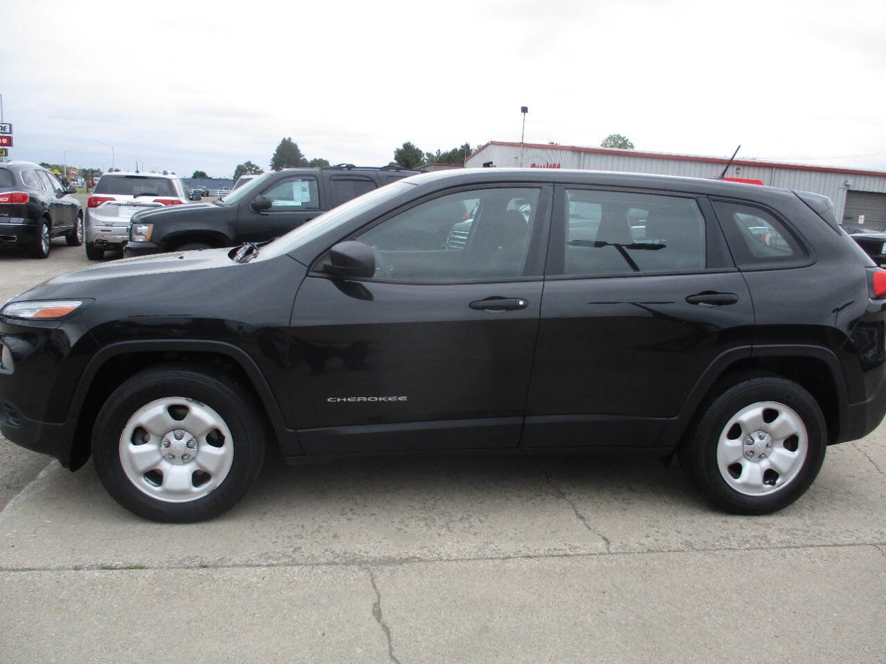 Used 2016 Jeep Cherokee Sport w/ Cold Weather Group image 3