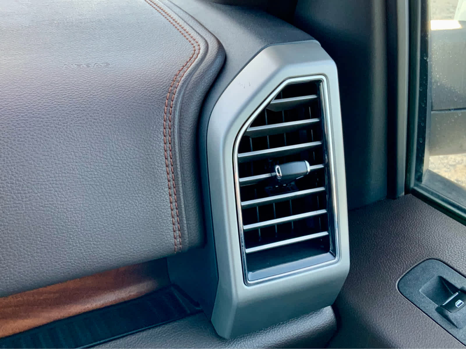 Used 2020 Ford F150 King Ranch w/ Technology Package image 51