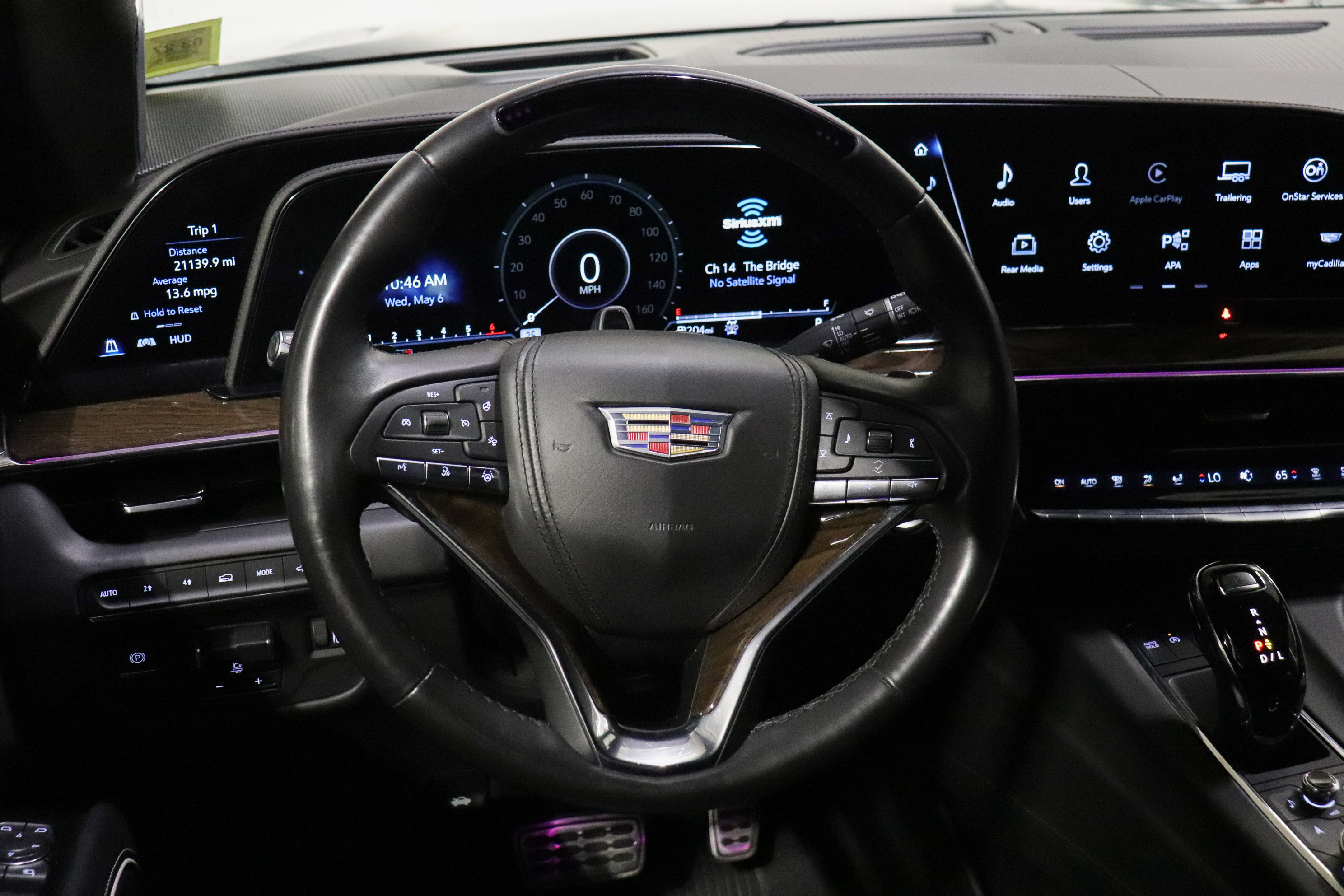 Used 2023 Cadillac Escalade ESV Sport Platinum w/ LPO, ONYX Package AWD/4WD image 24