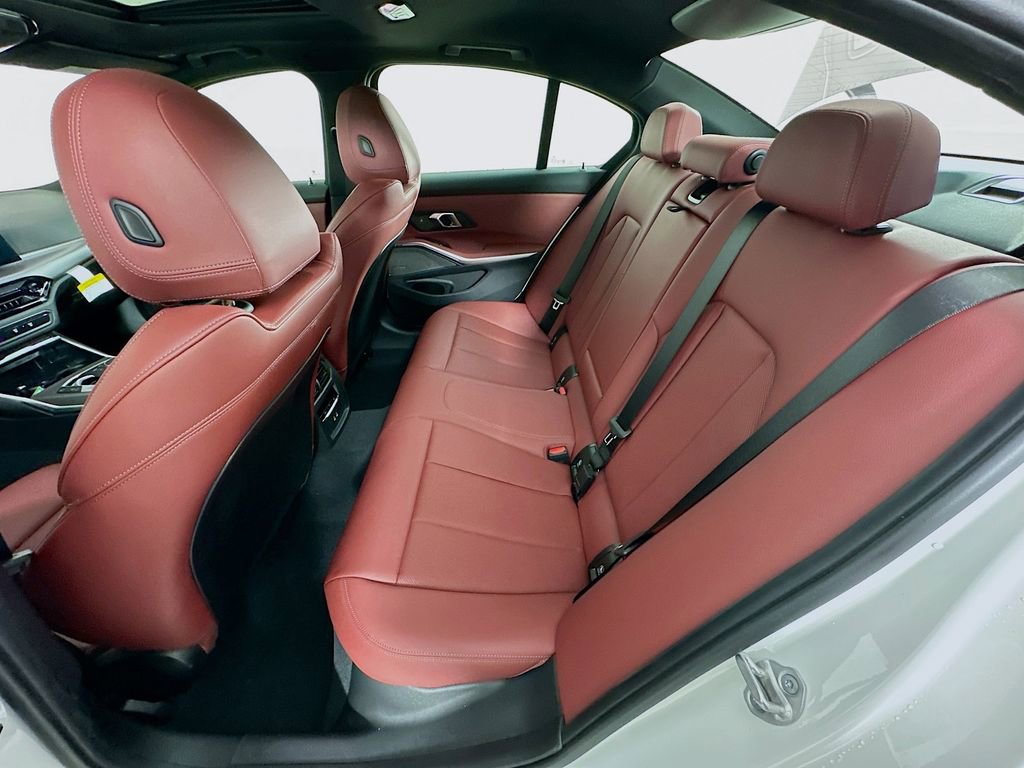 New 2026 BMW 330i xDrive Sedan w/ M Sport Package image 32