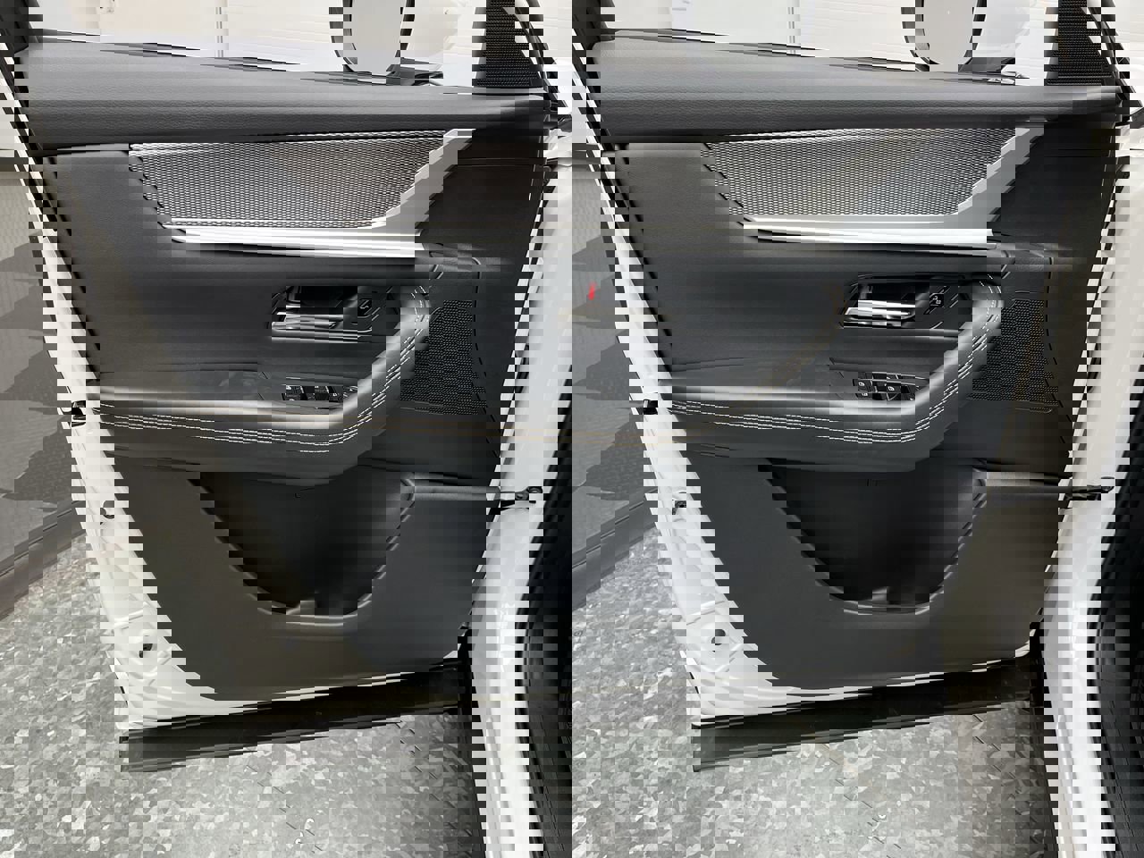 New 2025 MAZDA CX-90 3.3 Turbo w/ Preferred Package image 6