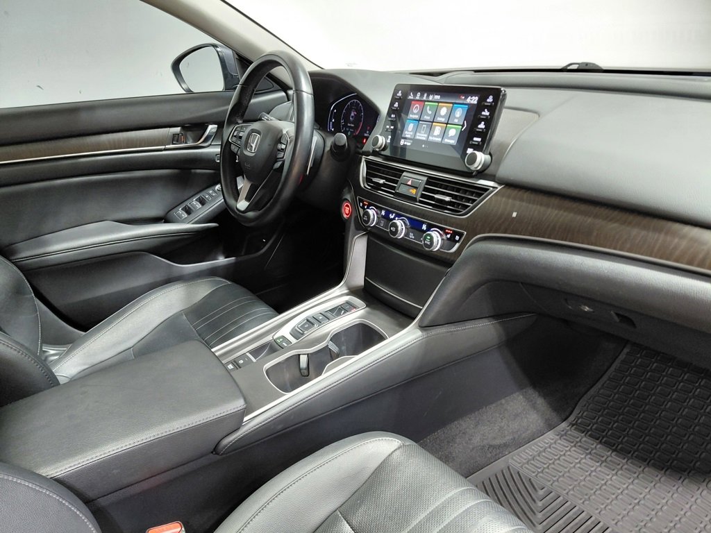 Used 2019 Honda Accord Touring image 30