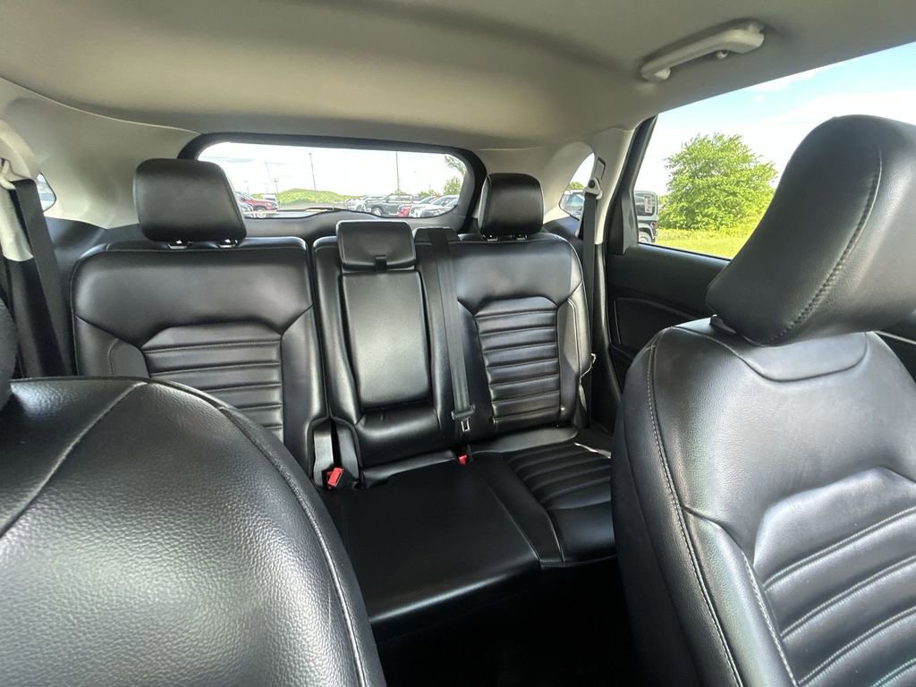 Used 2023 Ford Edge SEL AWD/4WD image 15