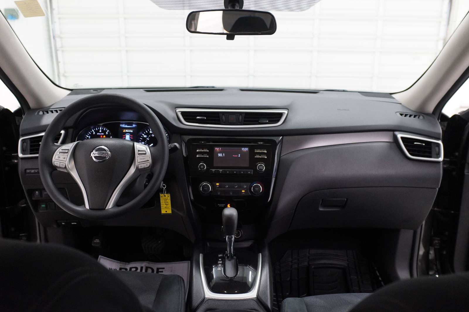 Used 2016 Nissan Rogue S w/ Appearance Package FWD image 28