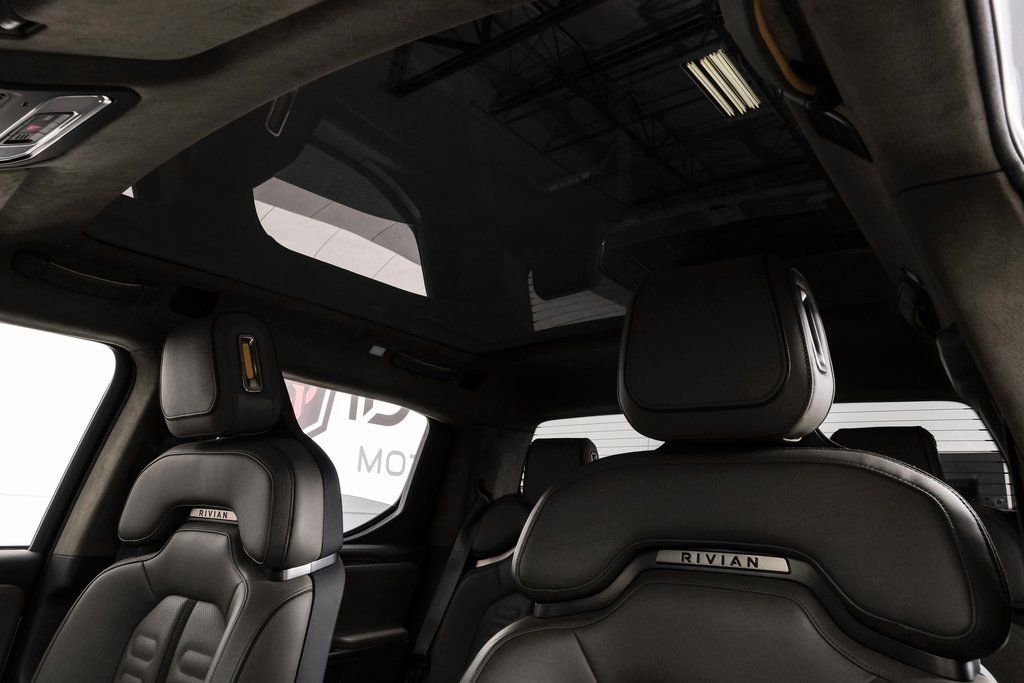 Used 2022 Rivian R1T Launch Edition image 6