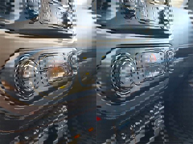 Used 2021 GMC Canyon AT4 w/ Driver Alert Package image 75