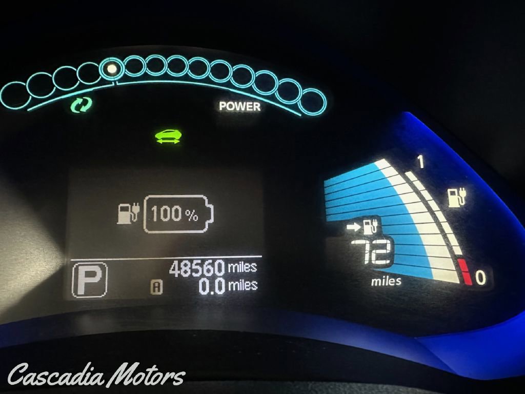 Used 2013 Nissan Leaf S w/ Recycling/Organizational Pkg FWD image 2