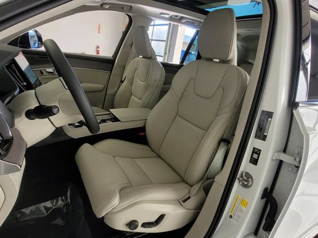 New 2026 Volvo XC90 B6 Ultra w/ Lounge Package AWD/4WD image 10