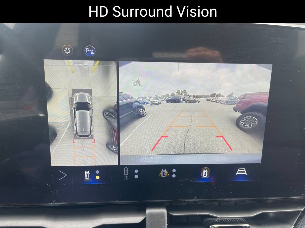 Used 2025 Chevrolet Equinox RS w/ Safety and Technology Package FWD image 17