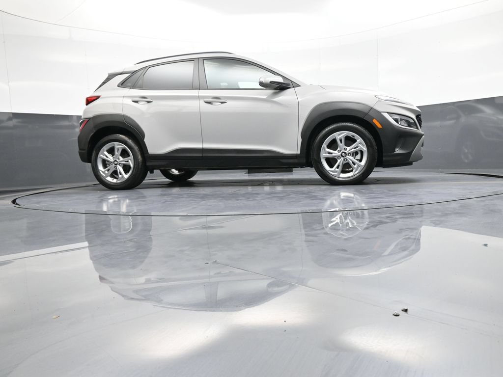 Certified 2022 Hyundai Kona SEL w/ Convenience Package AWD/4WD image 30
