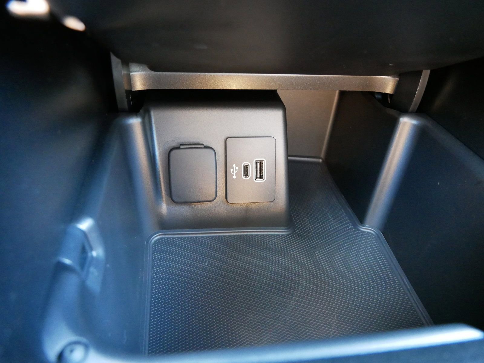 New 2025 Ford Explorer ST image 28