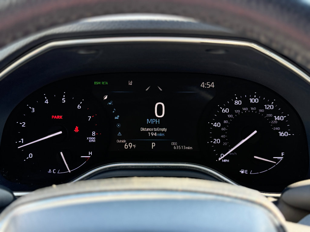 Used 2022 Toyota Avalon XLE FWD image 7