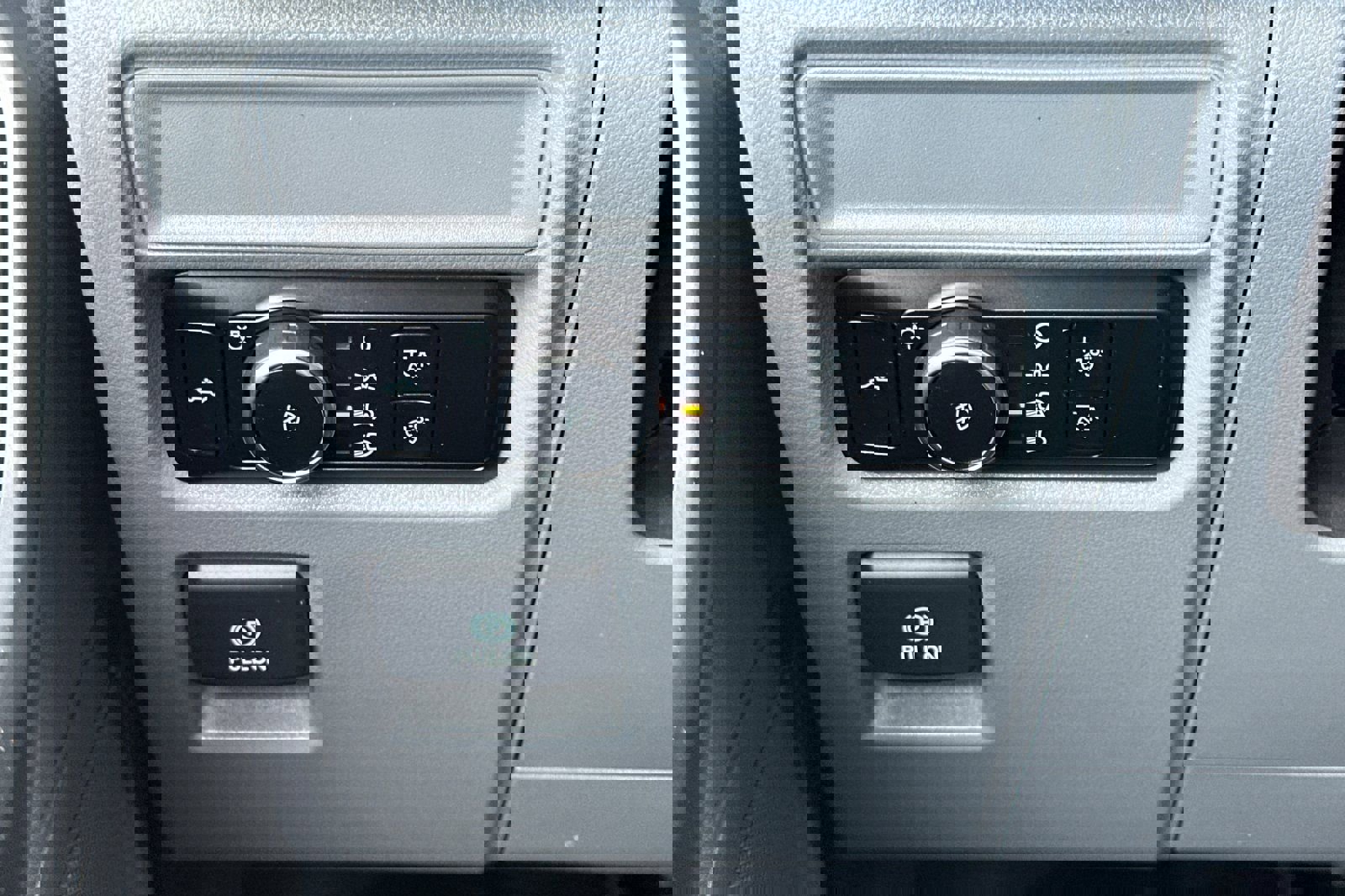 Used 2024 Ford F150 XLT w/ FX4 Off-Road Package image 29